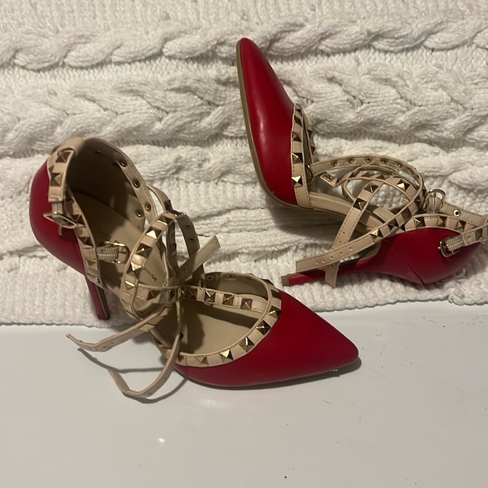 Ladies heels